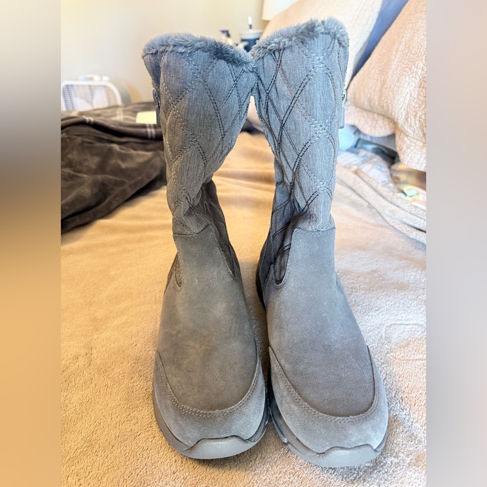 Lands End quilted mid calf winter boot insulated Gray Women's Boots size 9.5